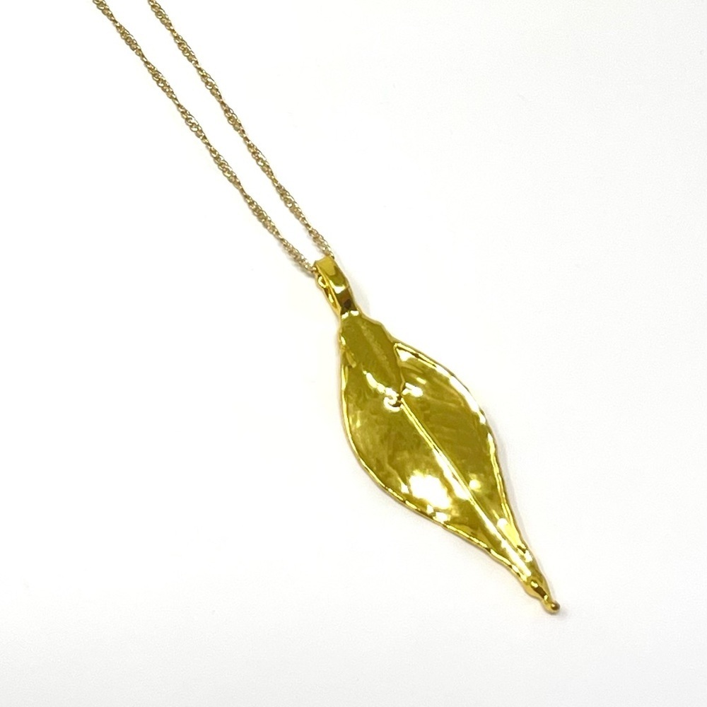New Anthropologie Leaf Pendant Gold Necklace